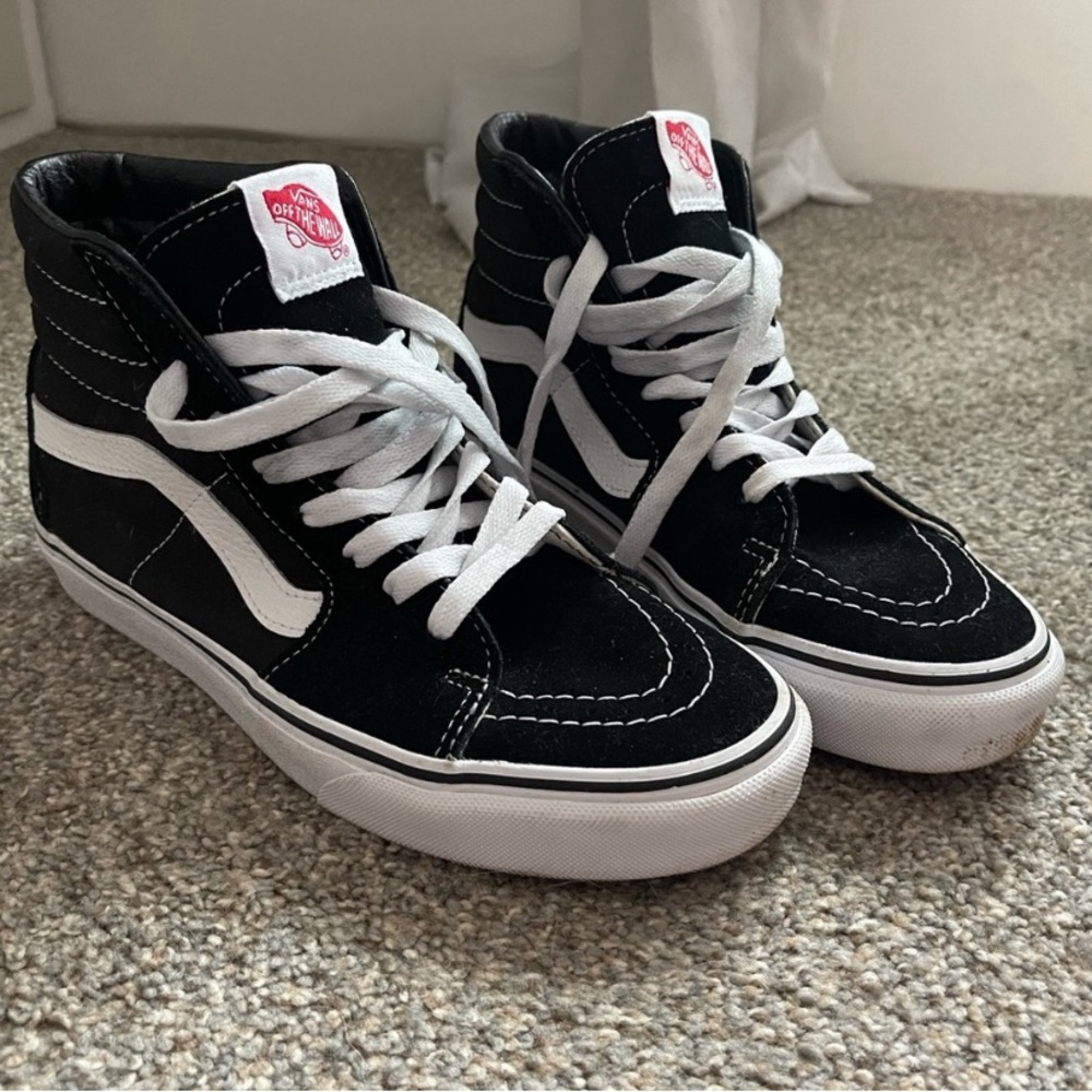Women’s Sk8 Hi Vans